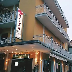  Hotel Rita